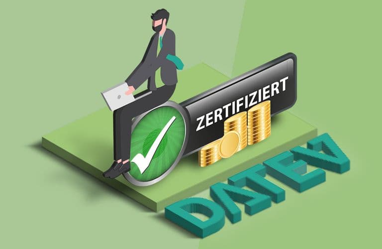 Illustration einer Person mit einem Laptop neben einer „Zertifiziert“-Plakette, Münzen und dem Wort „DATEV“ auf grünem Hintergrund.